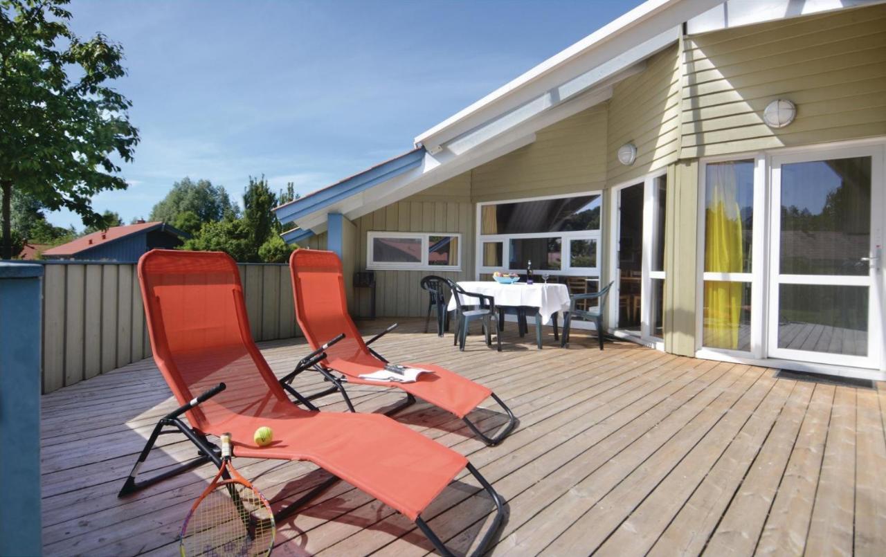 Kranich Ferienhaeuser Mit Innenpool Hohendorf  Exterior photo