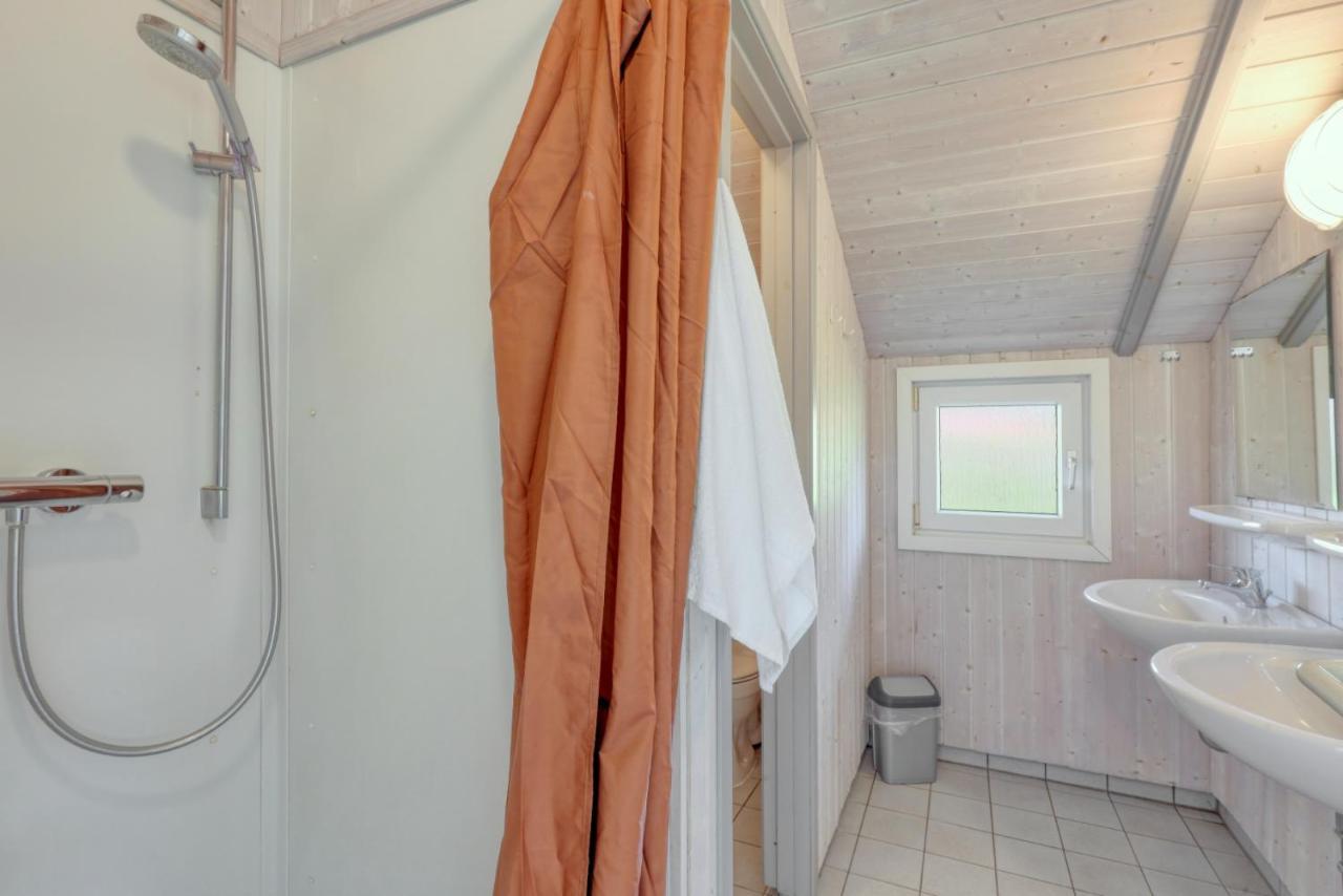 Kranich Ferienhaeuser Mit Innenpool Hohendorf  Exterior photo